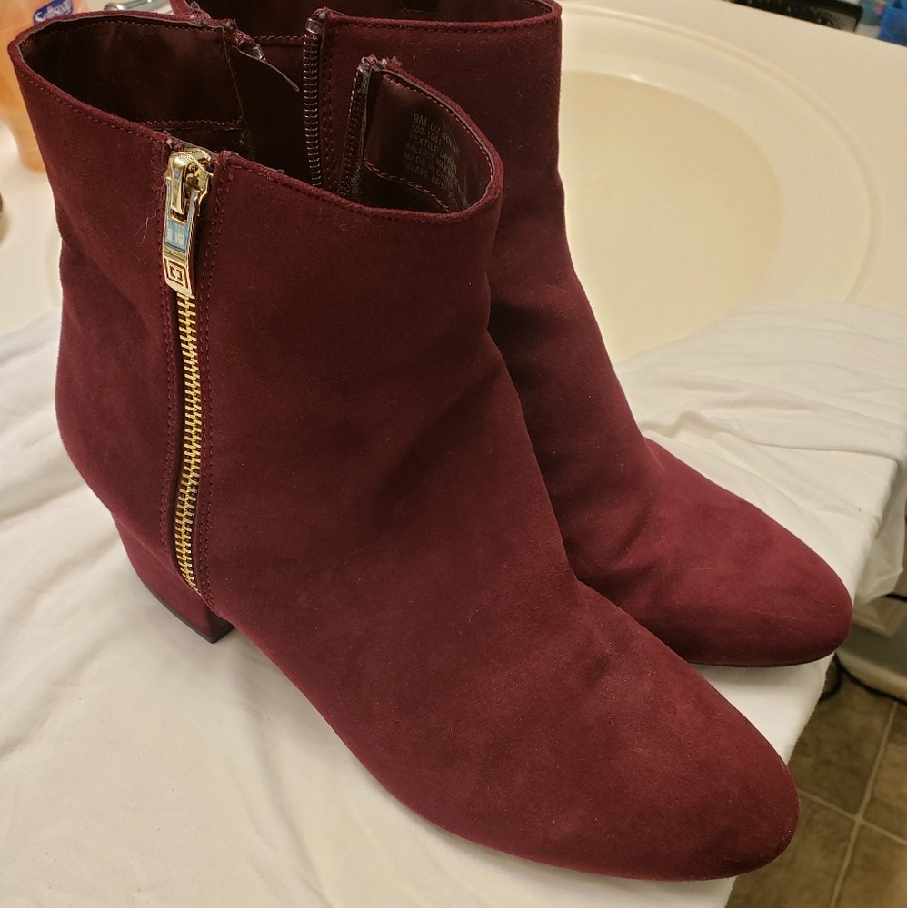 Liz Goldie Suede Booties